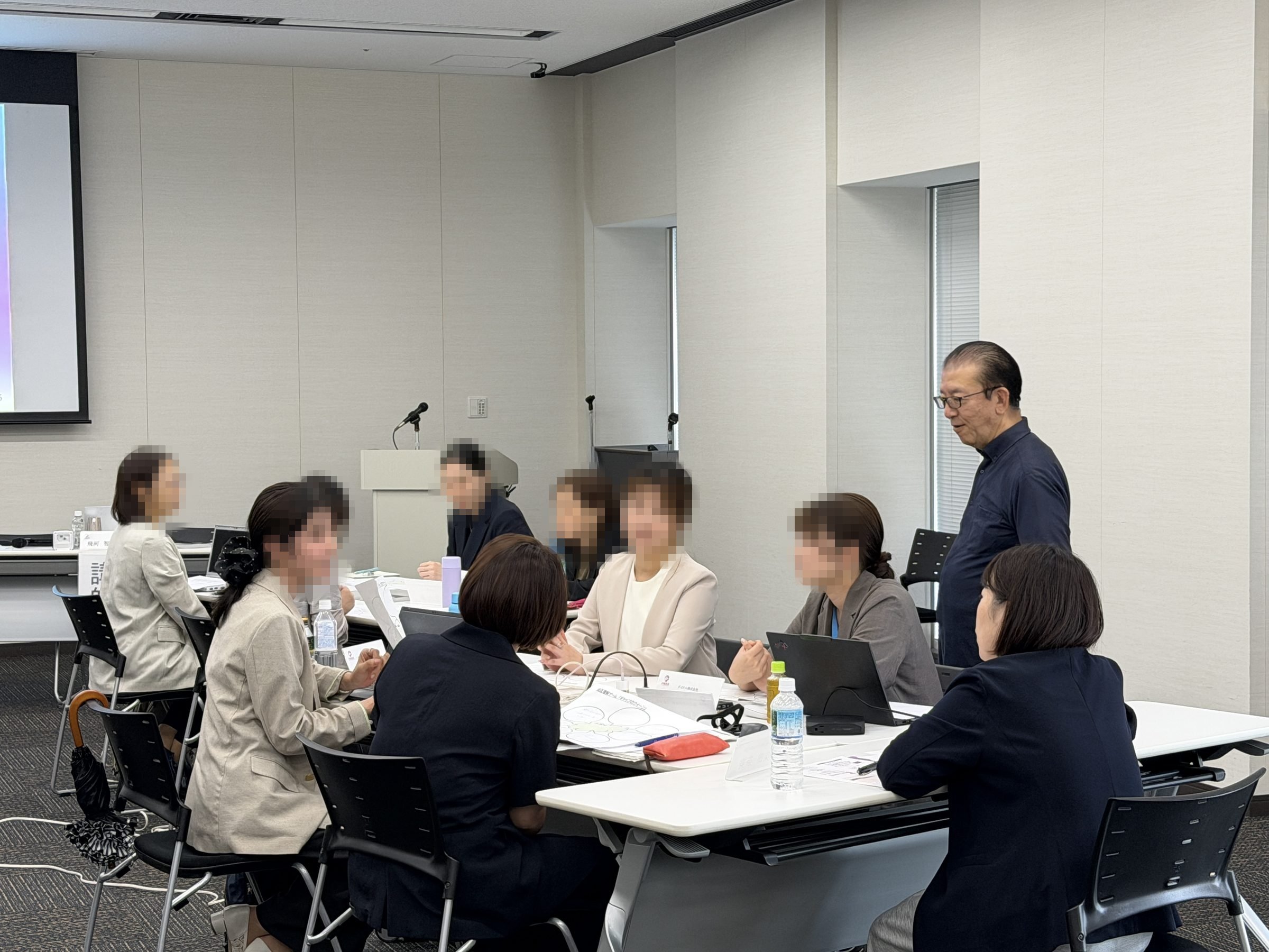 LinkNext社会研究所の講座の様子